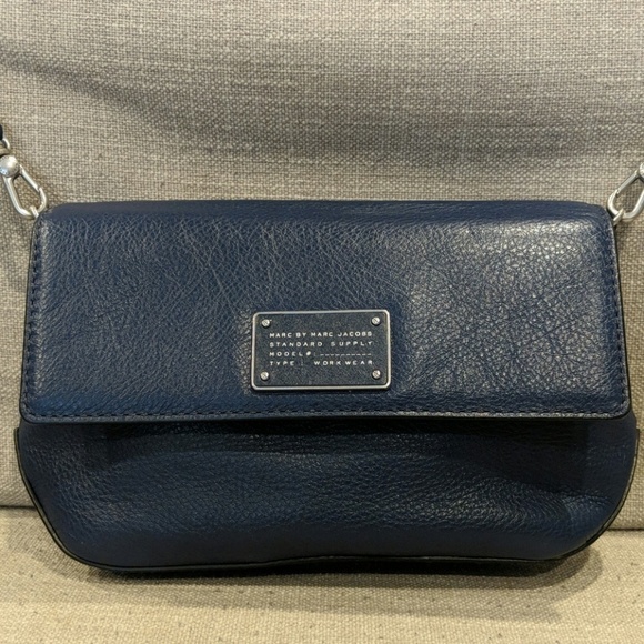 Marc by Marc Jacobs Navy Blue with Silver Hardware Noa Leather Crossbody Bag - Picture 1 of 12